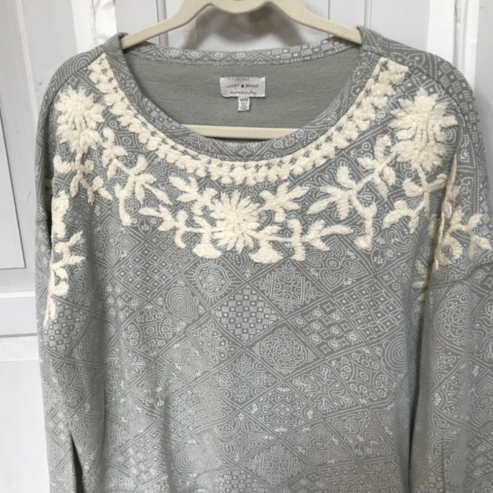 Lucky Brand Sage Green and Cream Long Sleeve Cotton Top - Picture 12 of 16